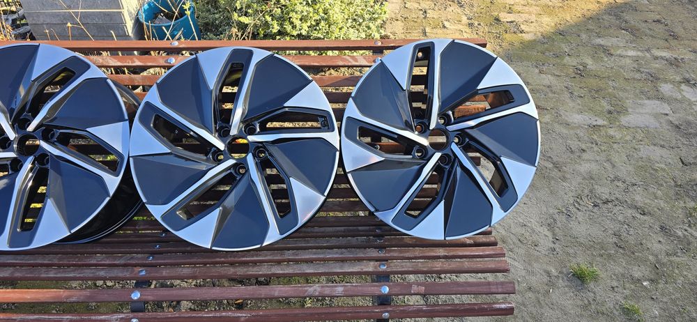 Felgi VW ID.4 ID.5 Passat Golf Audi A6 C6 A3 S3 Skoda Superb Seat 5x112 R19 ET45 57.1