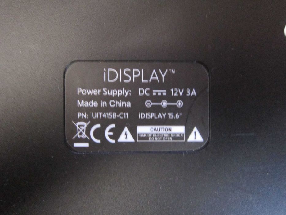 Tablet 15,6" iDisplay UIT415B-C11 i C9 Dostępne 2 szt Nie włączają się