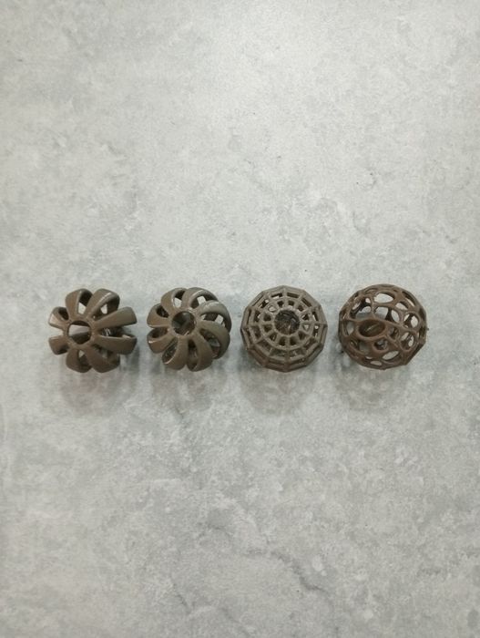 Іграшки для котів