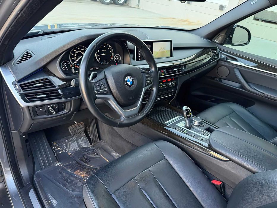 BMW X5      2018