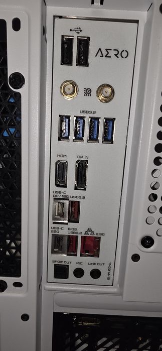 Motherboard Z790 Aero G + Water Cooler