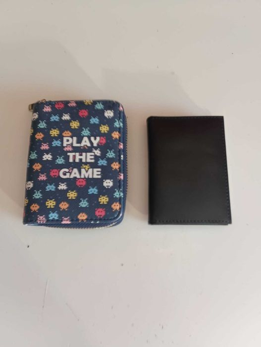 Diversas carteiras de bolso