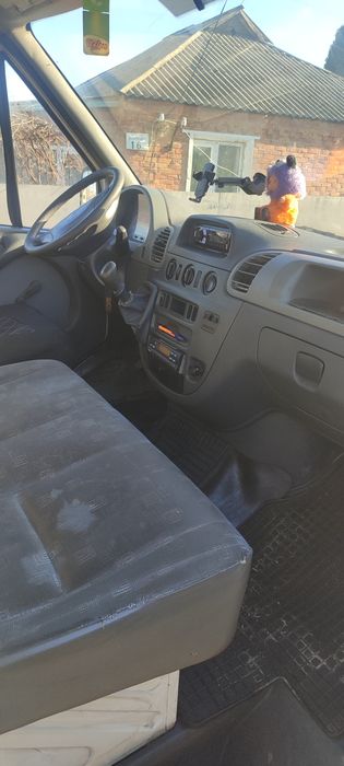 Продається Mercedes Sprinter з надійним дизельним двигуном 2.2 CDI. Ав
