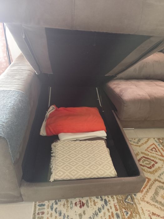 Sofá chaise longe  3 lugares
