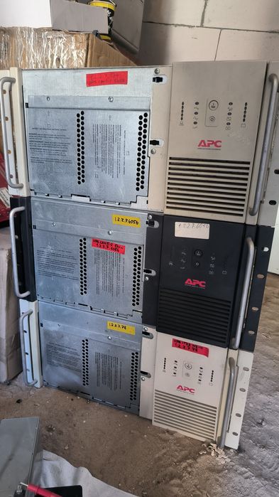 Бесперебійник ДБЖ APC Smart 5000 SU5000RMi5U