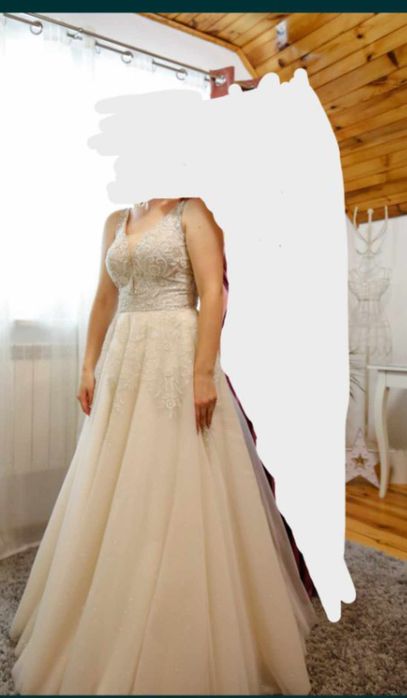 Suknia ślubna , w kolorze ecru rozmiar 36