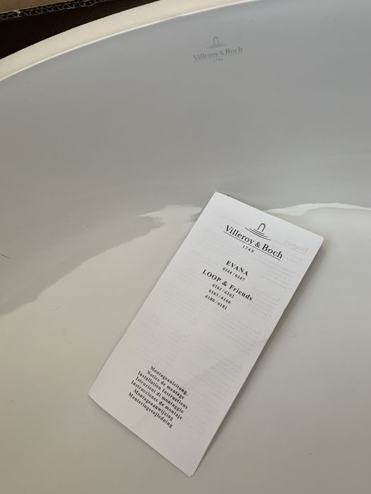 За пів ціни нову  раковину Villeroy& Boch