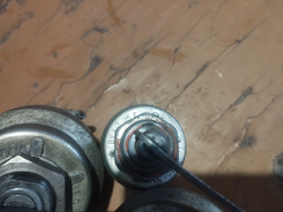 Продам вимикач стартера на МТЗ