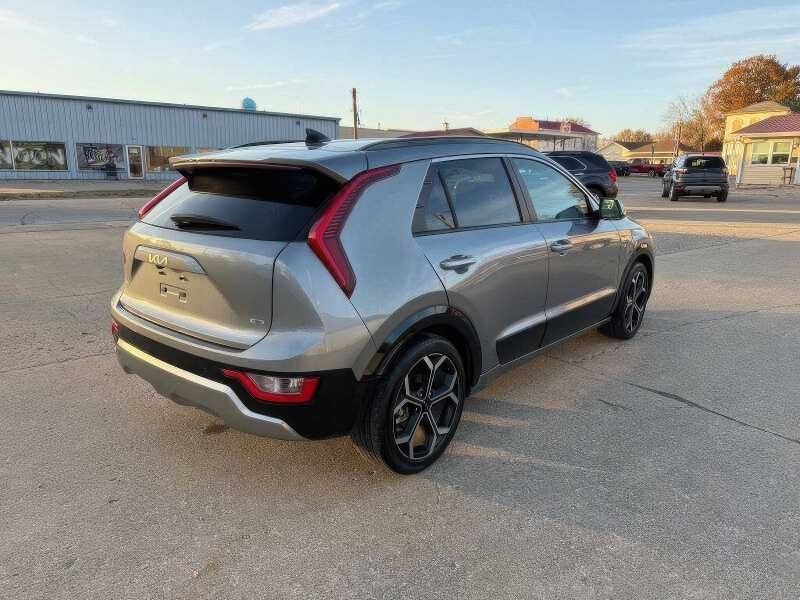 2023 Kia Niro EX Touring