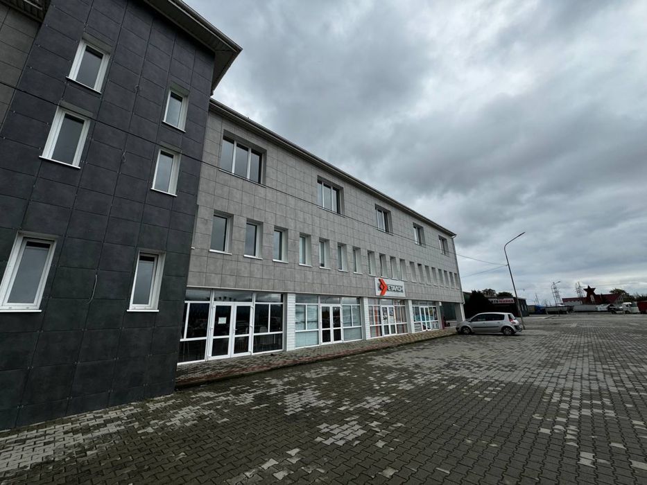 Комплекс комерційної нерухомості