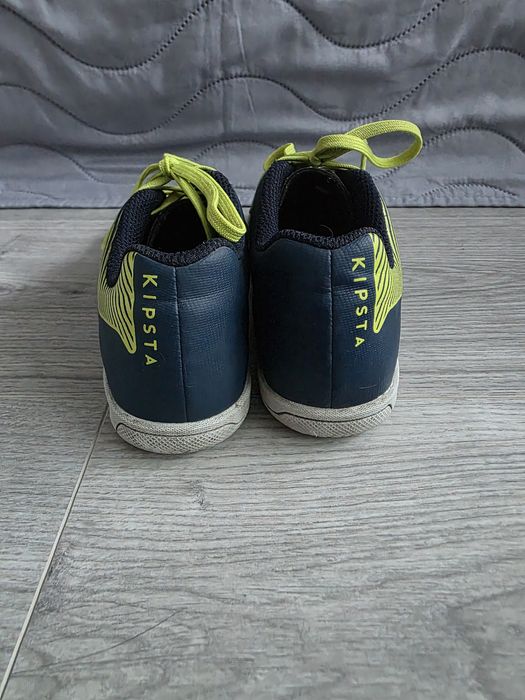 Buty halówki, Kipsta r. 33