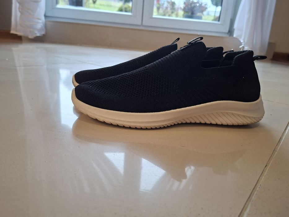 Wsuwane buty męskie rozm 37