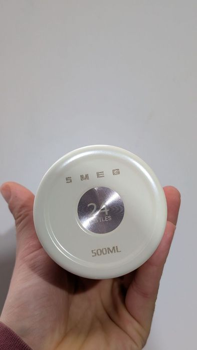 Нові термокружки Smeg 550ml в наявності.