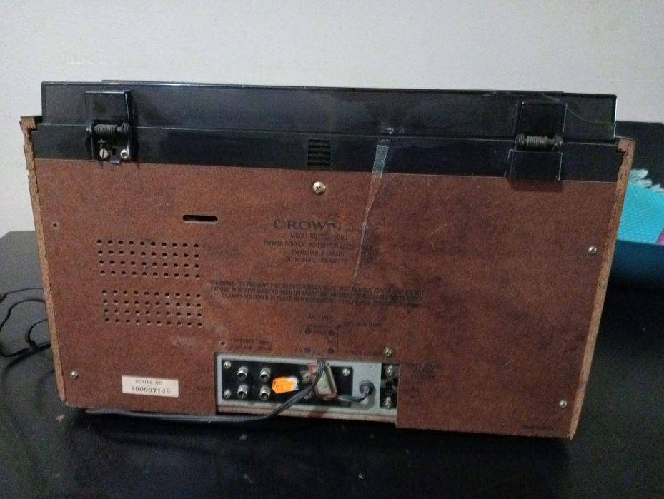Aparelhagem Crown CCS-2000 s/ Colunas

– Gira-discos

– Amplificador