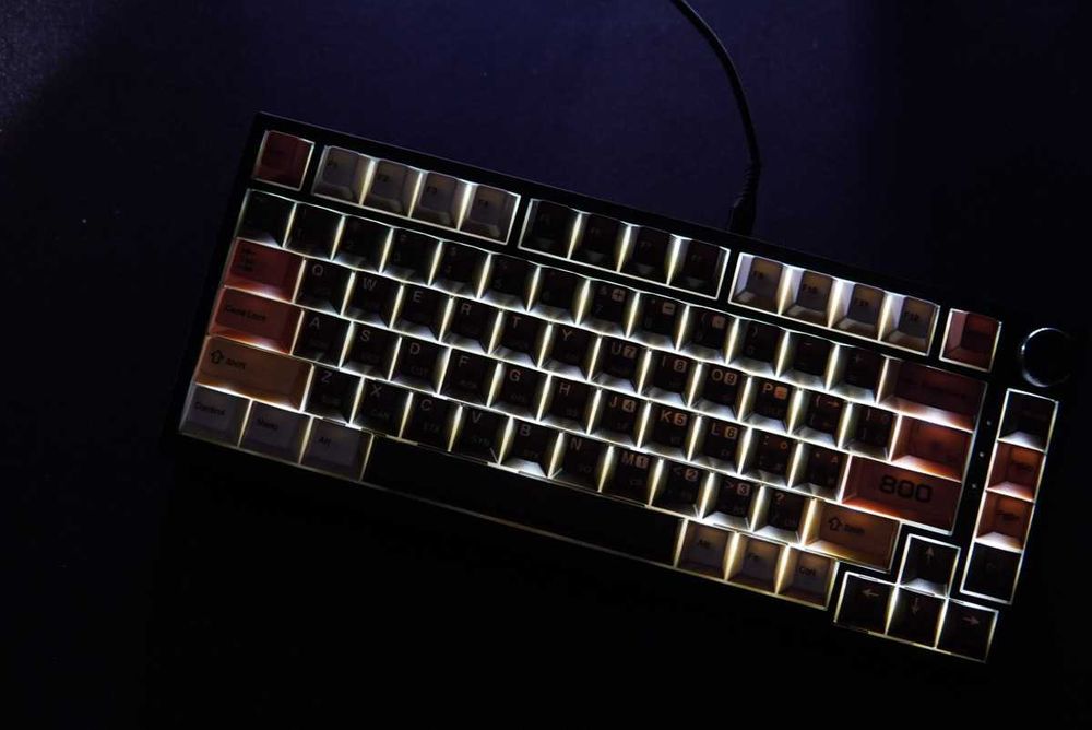 Klawiatura mechaniczna 75% retro – Gateron Yellow, keycaps Atari styl