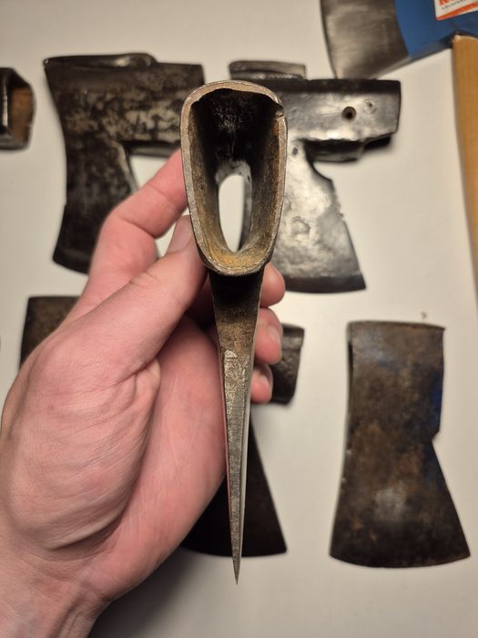 Siekiera Szwedzka Wetterling, z kołnierzem, 1100g