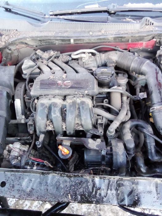 Продаю авто після ДТП - Volkswagen Golf 5 , 2004 рік, хетчбек