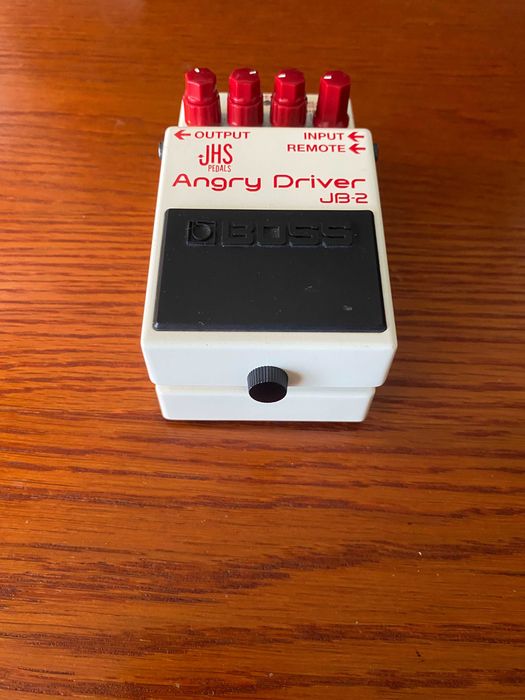 Boss JB-2 Angry Driver — Overdrive e distorção Boss / JHS
