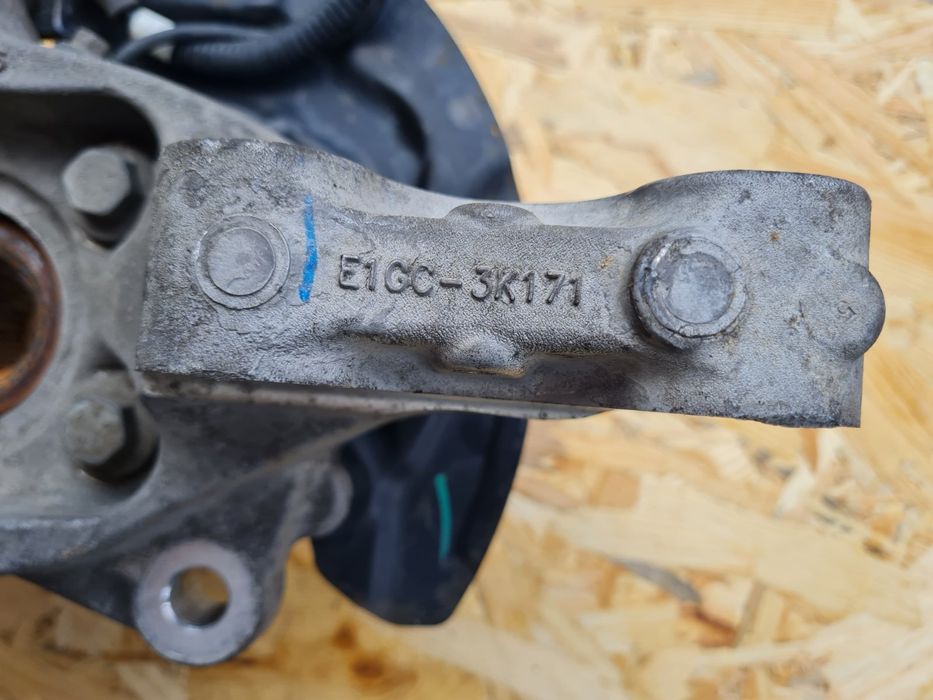 Ступиця Ford E1GC3K171 FoMoCo цапфа Форд