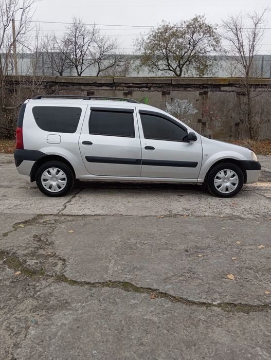 Продам Дачия логан