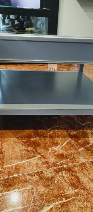 Stolik kawowy szary.