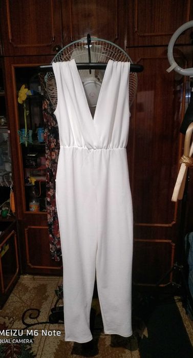 Продам комбинезон.