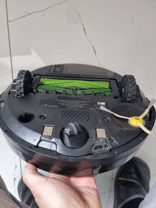 I Robot roomba odkurzacz