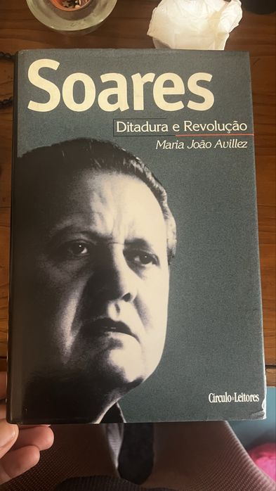 Soares ditadura e revolucao
