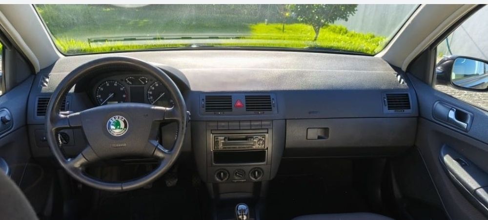 Skoda otavia  apenas 75 kilometros