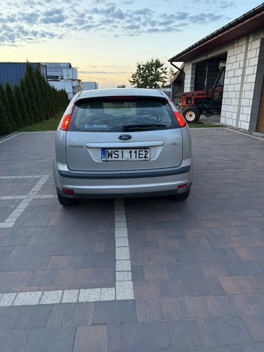 ford focus.