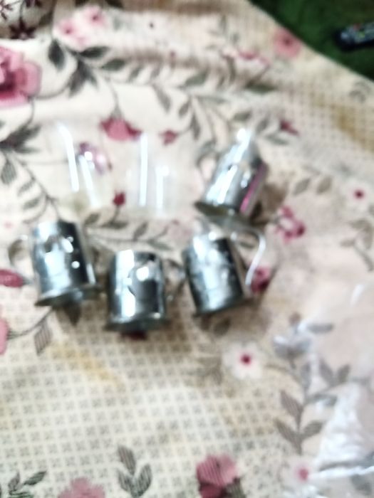 Стаканы в подстаканниках