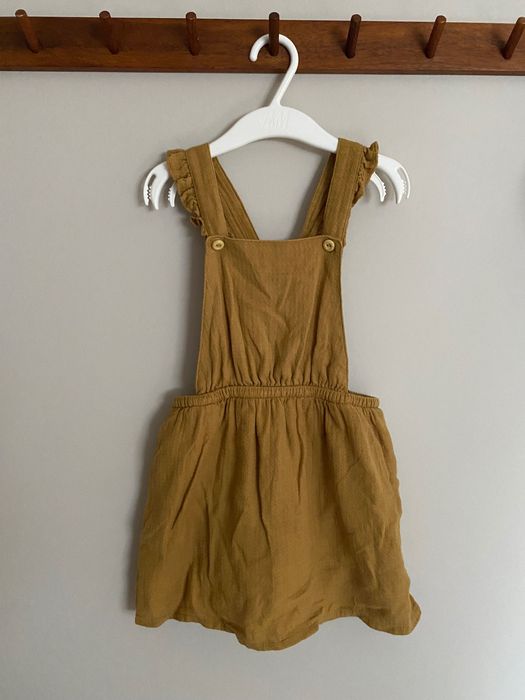 Musztardowa sukienka spódnica na szelkach z body H&M rozm 98