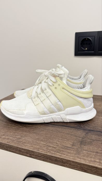 Жіночі кросівки Adidas 36,5  р