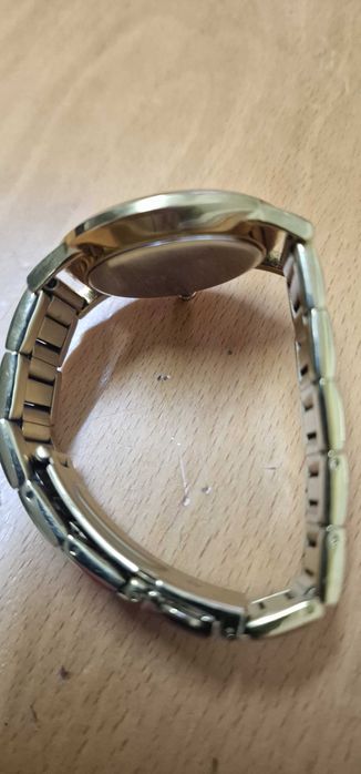 Relógio ONE- New Etyle Gold