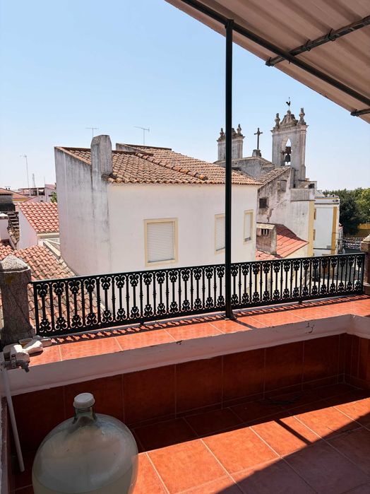 Quartos de dupla assoalhada em casa senhorial no coração histórico de Elvas