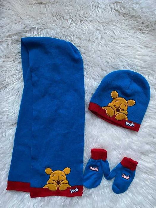 Niebiesko-czerwony zimowy komplet dziecięcy Kubuś Puchatek