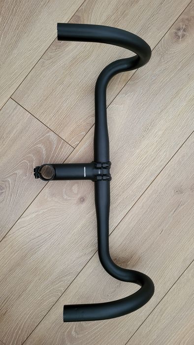 Kokpit szosowy (aluminiowy) Cannondale Three 440 mm