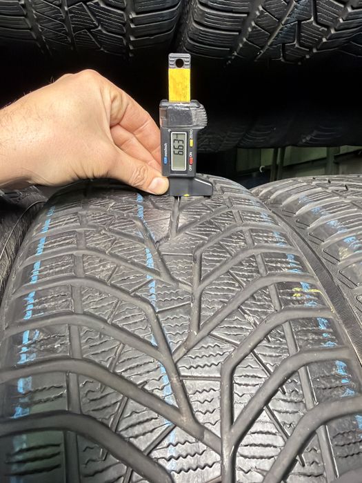 235/55 R19 Yokohama 4шт