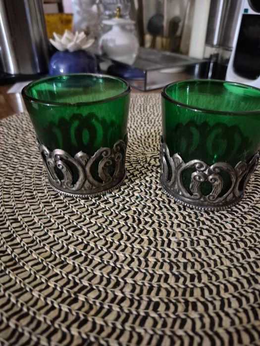 Изящный подсвечник для чайных свечей