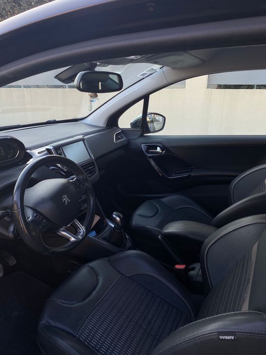 Peugeot 208, 1.2, de janeiro de 2013