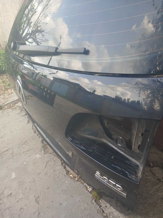 Продам кришку багажника Passat b7