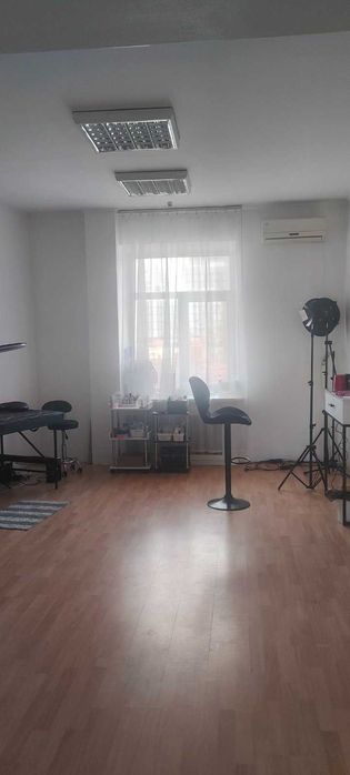 Здається комерційне приміщення В ЦЕНТРЕ