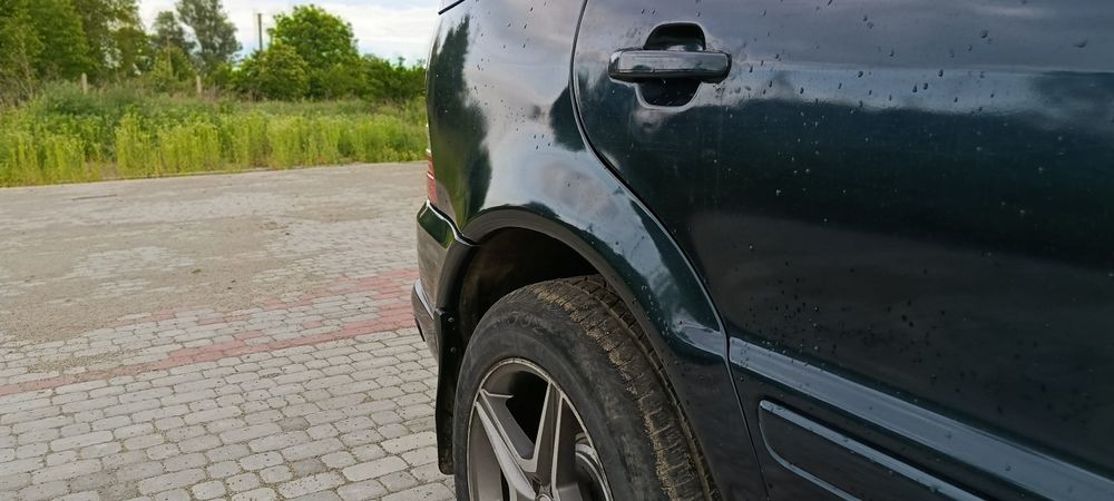 Продам Mercedes Benz ML163
