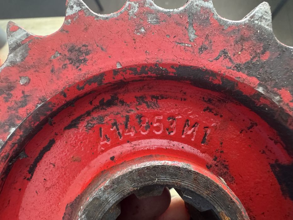Зірочка подвійна барабана комбайна Z25 Massey Ferguson 186/206/240