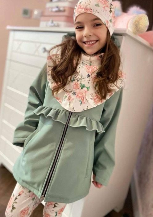 Zula Handmade kurtka softshell miętowa falbanka 110 cm