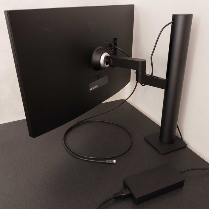 LG 27QN880-B / 27” IPS QHD / USB-C 60W PD / 230 год