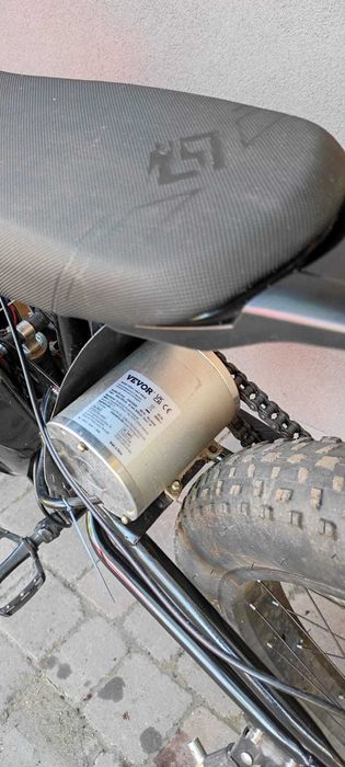 Motorower Elektryczny (przerobiony)