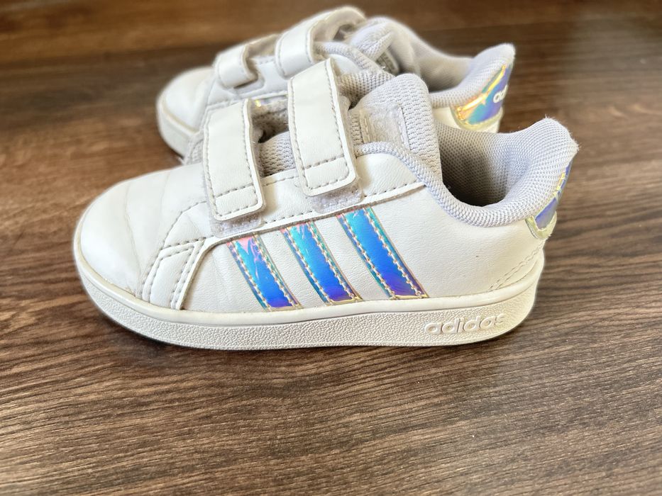 Кросівки adidas 23 р. 14.5 см