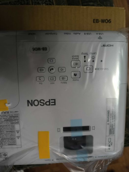 Проектор Epson EB-W06 (3LCD, WXGA, 3700 Lm)