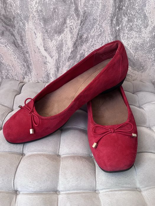 Балетки Clarks з натуральної замші